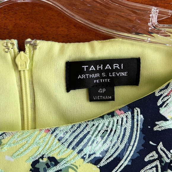 Tahari, Arthur S Levine petite floral, print sheath dress, size 4P - Picture 5 of 8
